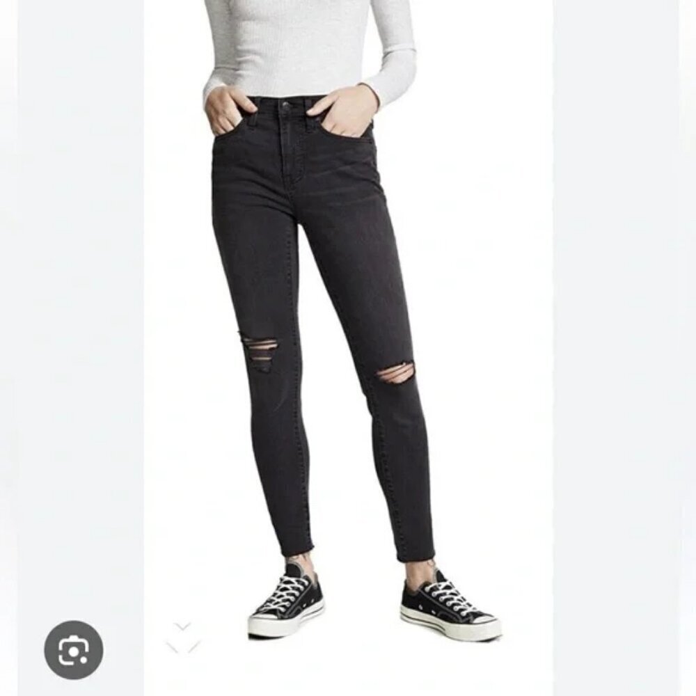 Madewell 9” High Rise Skinny Distressed Jeans Cut off Black Raw Hem